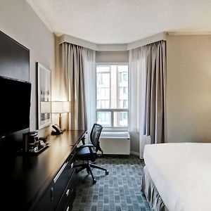Queen Room Mobility accessible